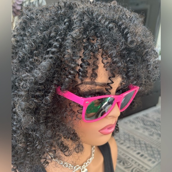 ✨NEW Stylish Hot Pink Sunglasses for Women - Picture 4 of 7